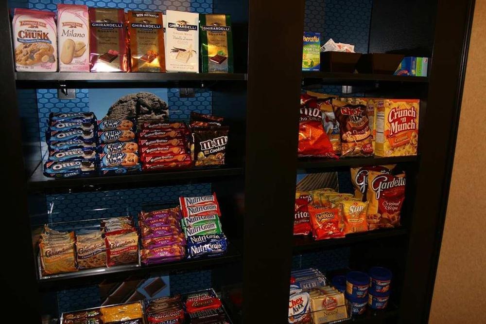 ハンプトン イン アンド スイーツ ラス クルーセス ラスクルーセス 部屋 写真